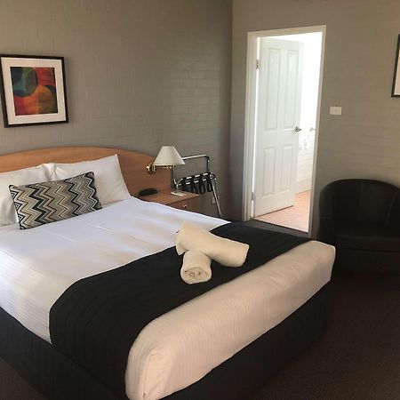 Best Western Coachman'S Inn Motel Bathurst Buitenkant foto