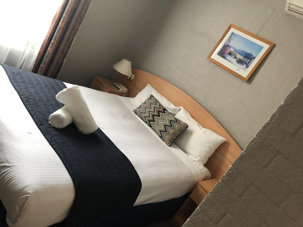 Best Western Coachman'S Inn Motel Bathurst Buitenkant foto