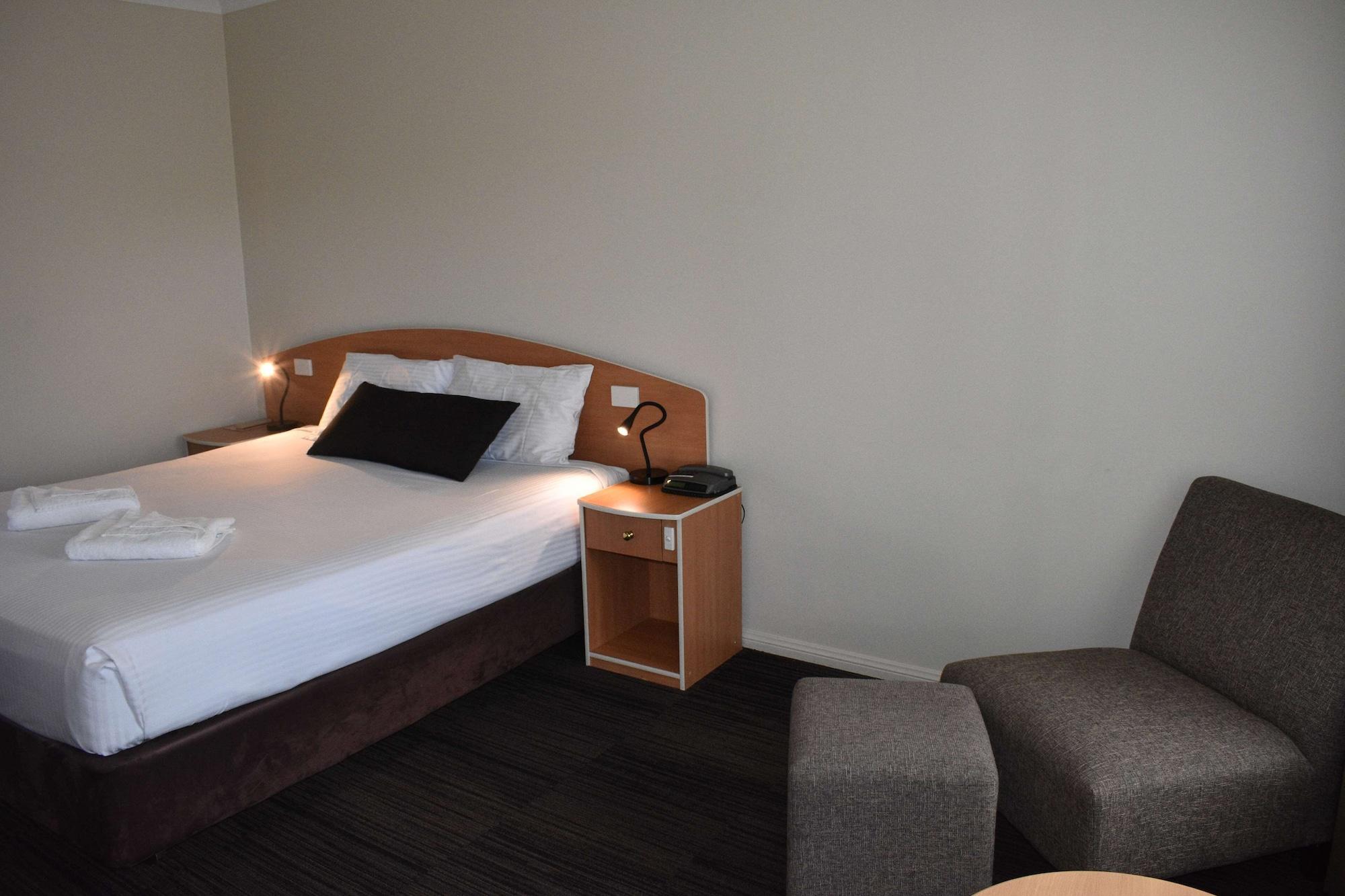 Best Western Coachman'S Inn Motel Bathurst Buitenkant foto