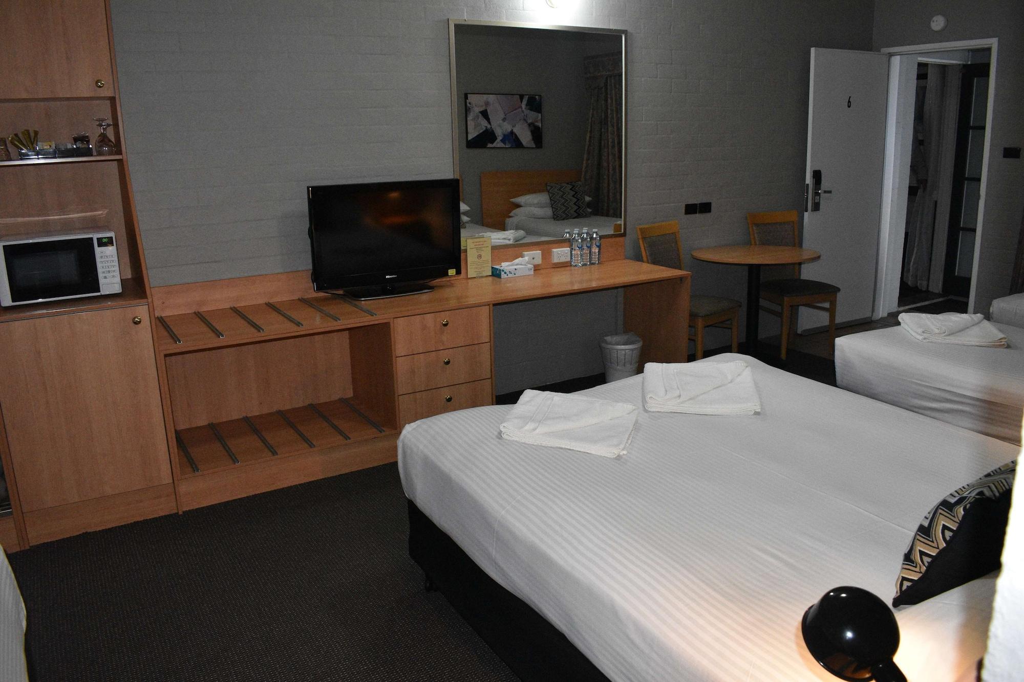Best Western Coachman'S Inn Motel Bathurst Buitenkant foto