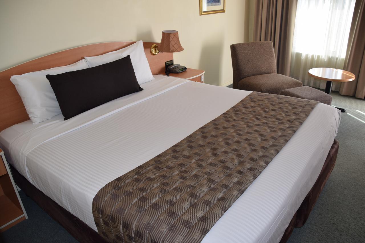 Best Western Coachman'S Inn Motel Bathurst Buitenkant foto