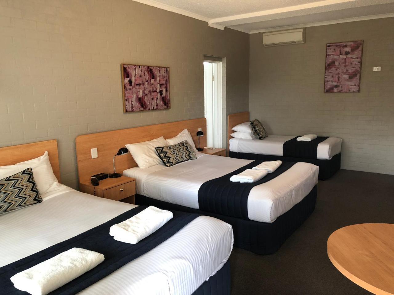 Best Western Coachman'S Inn Motel Bathurst Buitenkant foto